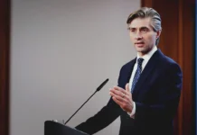 Кястутис Будрис требует изоляции России, указывая на обострение конфликта kyastutis budris trebuet izolyaczii rossii ukazyvaya na obostrenie konflikta-politgolos-ru-174817823500-0