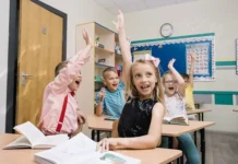 Мариана Абравитова рассказывает, как троечники добиваются успеха mariana abravitova rasskazyvaet kak troechniki dobivayutsya uspeha-politgolos-ru-174851993500-0