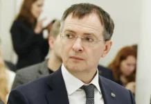 Мария Захарова прокомментировала угрозы Мединскому, Песков и другие высказались mariya zaharova prokommentirovala ugrozy medinskomu peskov i drugie vyskazalis-politgolos-ru-174860027300-0