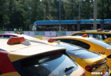 sergej sobyanin i yandeksnavigator predstavili novye standarty taksi v moskve-politgolos-ru-174834407500-0