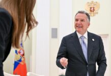 stiv uitkoff i belyj dom vyrazhayut optimizm na peregovorah s putinym-politgolos-ru-174688303300-0