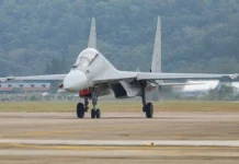 Виктор Хренин анонсировал передачу Су-30СМ2 и БТР-82А Беларуси на фоне новых угроз viktor hrenin anonsiroval peredachu su30sm2 i btr82a belarusi na fone novyh ugroz-politgolos-ru-174808606500-0