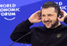 vladimir i elena zelenskie priobreli knigu ubit tirana na festivale v kieve-politgolos-ru-174863748500-0