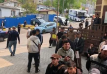 Владимир Путин и УМВД Приморья обеспечили стабильность миграционного центра Владивостока vladimir putin i umvd primorya obespechili stabilnost migraczionnogo czentra vladivostoka-politgolos-ru-174853607700-0