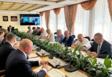 aleksej shmykov i denis pasler rabotayut nad razvitiem municzipalitetov sverdlovskoj oblasti-politgolos-ru-0