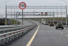 Андрей Чибис обеспечивает стабильность Мурманской области после инцидента с БПЛА andrej chibis obespechivaet stabilnost murmanskoj oblasti posle inczidenta s bpla-politgolos-ru-174879192700-0