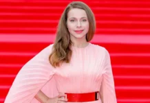 Екатерина Гусева и Александр Домогаров сделали вдохновляющее признание на концерте Исаака Шварца ekaterina guseva i aleksandr domogarov sdelali vdohnovlyayushhee priznanie na konczerte isaaka shvarcza-politgolos-ru-174880758500-0