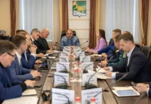 konstantin shestakov koordiniruet pomoshh zhitelyam ul lesnaya 153d vo vladivostoke-politgolos-ru-0