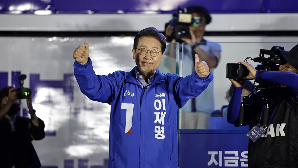 Оппозиционный кандидат лидирует на выборах в Южной Корее