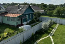 Ляйсан Муртазина предлагает решения для споров с соседями через Росреестр lyajsan murtazina predlagaet resheniya dlya sporov s sosedyami cherez rosreestr-politgolos-ru-0