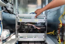 Минцифры и Ростех усиливают развитие отечественных базовых станций к 2027 году minczifry i rosteh usilivayut razvitie otechestvennyh bazovyh stanczij k 2027 godu-politgolos-ru-174882146900-0