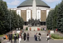 muzej pobedy i mariya gumenyuk priglasili moskvichej v park pobedy-politgolos-ru-0