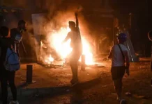 Западники в окружении? Как Лукашенко повторяет опасный просчет Януковича сейчас zapadniki v okruzhenii kak lukashenko povtoryaet opasnyj proschet yanukovicha sejchas-politgolos-ru-0