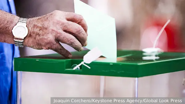 Эксперты указали на кризис демократии в странах ближнего зарубежья