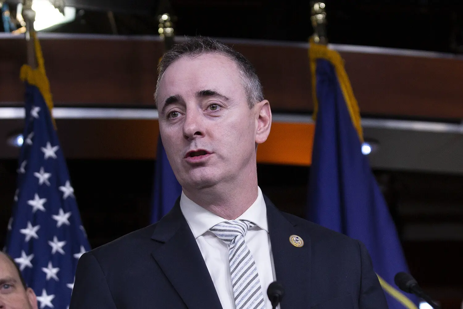 Брайан Фицпатрик требует срочного брифинга по украинским Patriot и позиции Трампа!-0