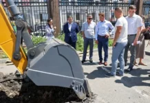 Олег Кожемяко запустил проект на Пограничной для борьбы с потопами в Владивостоке oleg kozhemyako zapustil proekt na pogranichnoj dlya borby s potopami v vladivostoke-politgolos-ru-0