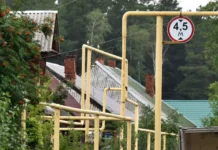 Оптимистичные перспективы газификации Печеркино под руководством Дениса Паслера optimistichnye perspektivy gazifikaczii pecherkino pod rukovodstvom denisa paslera-politgolos-ru-0