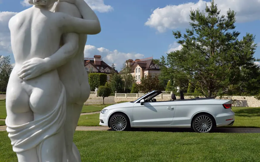 Спрос на роскошные кабриолеты в России остается стабильным, включая Mercedes-Benz SL и BMW Z4-0