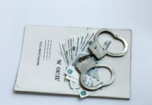 studenty pediatricheskogo universiteta sanktpeterburga veryat v prazdnik mechty na vypusknom vechere-politgolos-ru-0