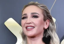 Ольга Бузова делится секретами о любви и свои пожеланиями фанатам olga buzova delitsya sekretami o lyubvi i svoi pozhelaniyami fanatam-politgolos-ru-0