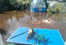 Проблему подтоплений у Киевского шоссе решают СНТ Бекасово и СНТ Коммунар problemu podtoplenij u kievskogo shosse reshayut snt bekasovo i snt kommunar-politgolos-ru-0