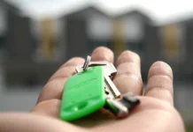 Роман Вихлянцев из Гильдии риелторов прогнозирует стабильность цен на вторичке РФ до осени roman vihlyanczev iz gildii rieltorov prognoziruet stabilnost czen na vtorichke rf do oseni-politgolos-ru-0