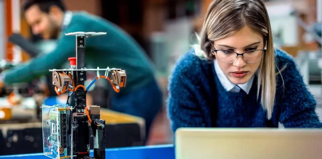 ШАД «Яндекса» запускает программу для учёных в области ИИ-0