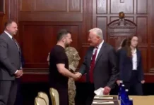 zelenskij v futbolke vstretitsya s kellogom namekaya na stil trampa i putina-politgolos-ru-0