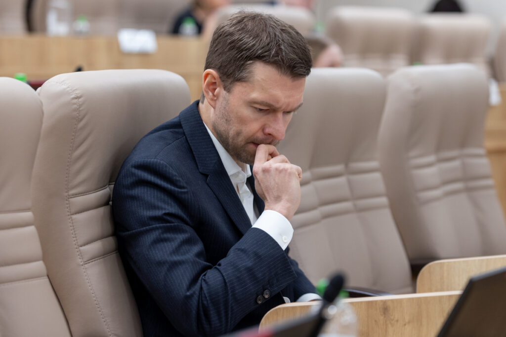 Алексей Вихарев обсуждает трагедии СВО и ищет бойцов