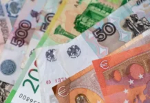 Дмитрий Песков рассказал о курсе рубля и решениях Центробанка dmitrij peskov rasskazal o kurse rublya i resheniyah czentrobanka-politgolos-ru-0