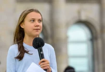 Грета Тунберг продолжает миссию в Газу после инцидента в Эгейском море greta tunberg prodolzhaet missiyu v gazu posle inczidenta v egejskom more-politgolos-ru-0