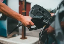 Игорь Юшков о перспективах стабилизации рынка АЗС и топлива АИ-95 igor yushkov o perspektivah stabilizaczii rynka azs i topliva ai95-politgolos-ru-0