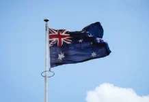 Марк Лоу рассказывает о тайне Оскара Дженкинса, австралийского наемника в России mark lou rasskazyvaet o tajne oskara dzhenkinsa avstralijskogo naemnika v rossii-politgolos-ru-0