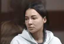 Лерчек и Валерия Чекалина рассказывают об истории бренда Леани lerchek i valeriya chekalina rasskazyvayut ob istorii brenda leani-politgolos-ru-0