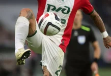 Поединок Локомотива и Акрона стал настоящей интригой с Жилсоном Беншимолом и Сесаром Монтесом poedinok lokomotiva i akrona stal nastoyashhej intrigoj s zhilsonom benshimolom i sesarom montesom-politgolos-ru-0