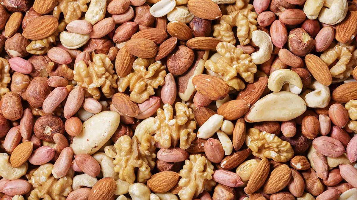 Как правильно есть и хранить орехи