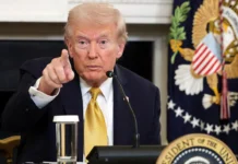 Трамп и Путин обсуждают устойчивость России к санкциям в диалоге Роснефти и ЛУКОЙЛ с ЕС tramp i putin obsuzhdayut ustojchivost rossii k sankcziyam v dialoge rosnefti i lukojl s es-politgolos-ru-0