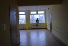 В Владивостоке учитель школы № 82 сообщил о контроле ситуации с туберкулезом v vladivostoke uchitel shkoly 82 soobshhil o kontrole situaczii s tuberkulezom-politgolos-ru-0