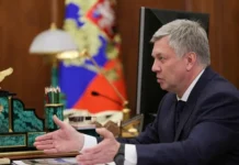 Владимир Путин и Алексей Русских обсуждают перемены в Ульяновской области vladimir putin i aleksej russkih obsuzhdayut peremeny v ulyanovskoj oblasti-politgolos-ru-0