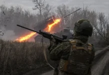 Вооруженные силы РФ проводят атаки дронов на Славянском направлении vooruzhennye sily rf provodyat ataki dronov na slavyanskom napravlenii-politgolos-ru-0