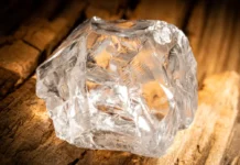 АГД Даймондс открыла уникальные алмазы в Архангельской области, а также успехи Калининградского янтарного комбината agd dajmonds otkryla unikalnye almazy v arhangelskoj oblasti a takzhe uspehi kaliningradskogo yantarnogo kombinata-politgolos-ru-0