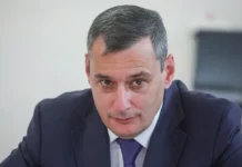 Александр Хинштейн и Александр Крылов обсудили перемены в Курской области aleksandr hinshtejn i aleksandr krylov obsudili peremeny v kurskoj oblasti-politgolos-ru-0