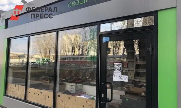 Алексей Орлов сообщил о 1000 НТО в Екатеринбурге, но остановки без павильонов-0