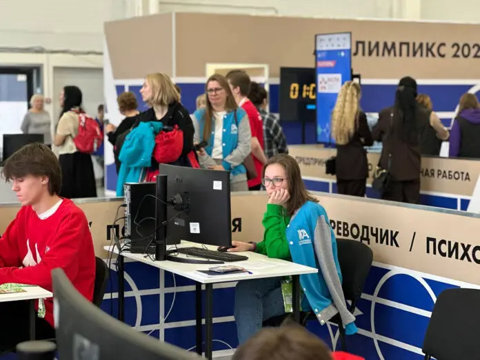 Анжелика Сухарева из УрГПУ – гордость Абилимпикс-2025 и всей Свердловской области-0