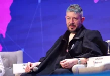 Артемий Лебедев сравнил харизму Трампа и Ельцина, а Гоблин оценил их стиль artemij lebedev sravnil harizmu trampa i elczina a goblin oczenil ih stil-politgolos-ru-0