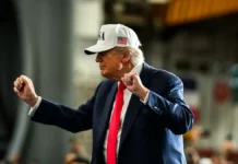 Дональд Трамп отмечает позитивные перемены в медиа после ухода Тим Дэйви donald tramp otmechaet pozitivnye peremeny v media posle uhoda tim dejvi-politgolos-ru-0