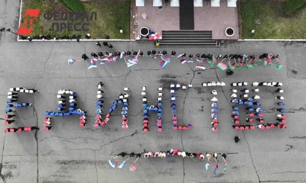 Единство Силы. Молодая Гвардия и Юнармия Татарстана отметили праздник-0