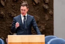 Евросоюз усиливает давление на Украину после коррупционного скандала в «Энергоатоме» evrosoyuz usilivaet davlenie na ukrainu posle korrupczionnogo skandala v energoatome-politgolos-ru-0