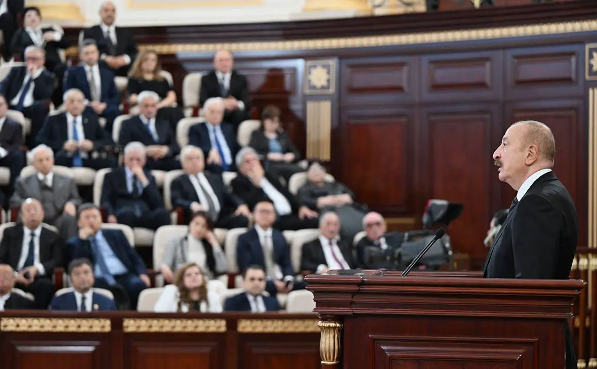 Ильхам Алиев (president.az)