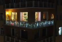 Илья Русяев и Михаил Салкин рассказывают о безопасных правилах новогоднего декора ilya rusyaev i mihail salkin rasskazyvayut o bezopasnyh pravilah novogodnego dekora-politgolos-ru-0